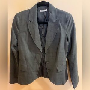 🍉 Ricki’s blazer, button up, EUC, grey, fitted, lined, buttons on sleeves, 4